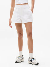 Skyline High Rise Tailored 4" Short