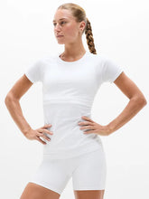 Momentum Seamless Tee