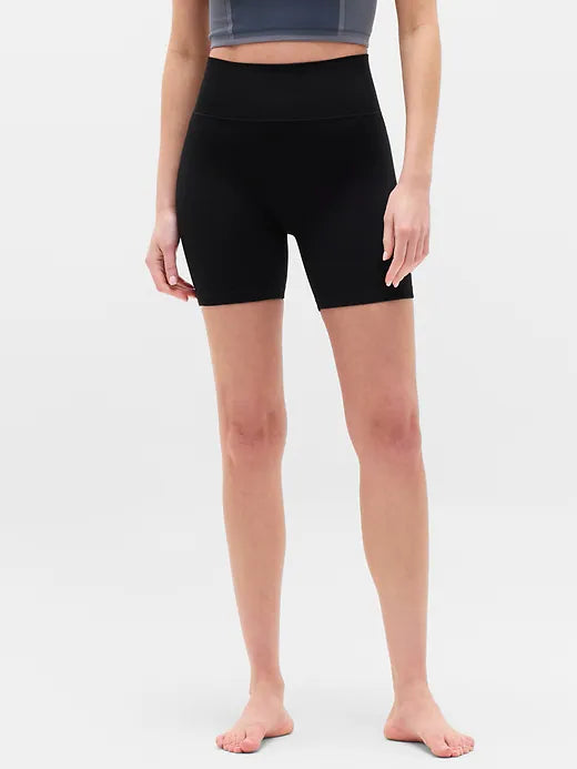 Recharge Seamless 5" Short